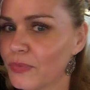 Meet your Posher, Suzanne